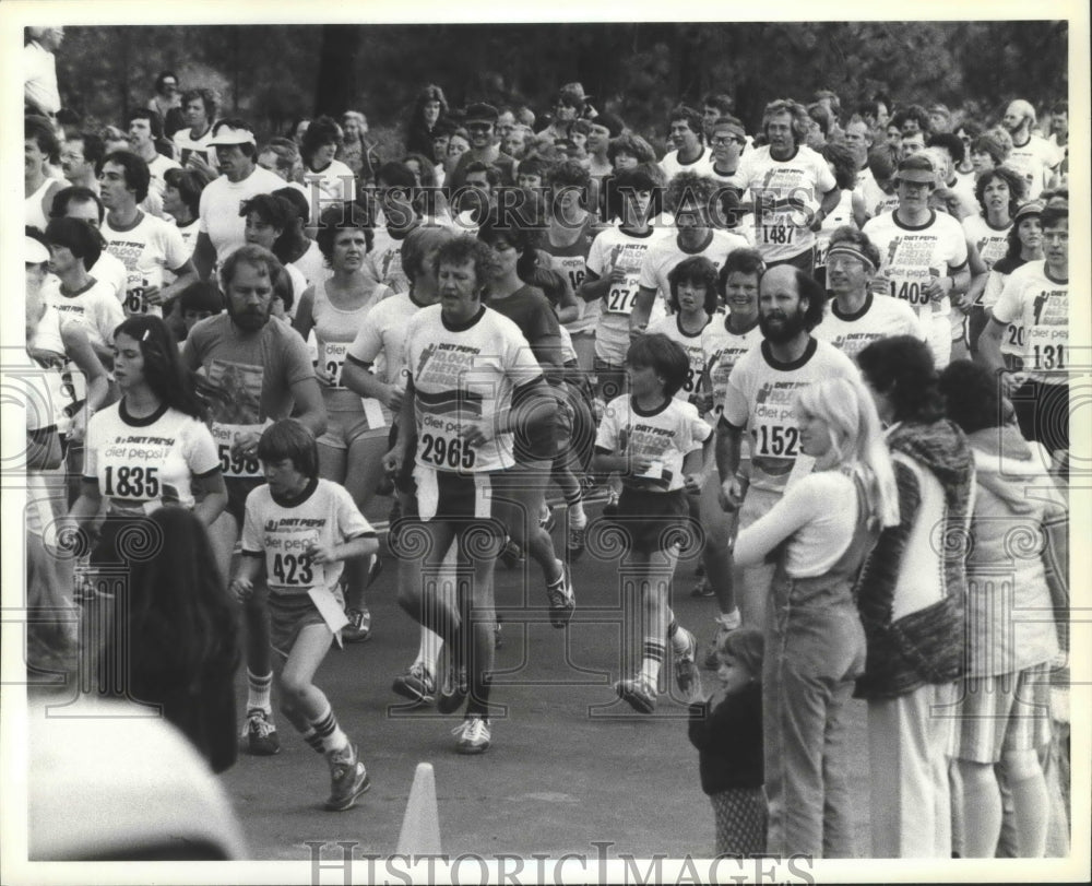 1979 Press Photo A throng of racers during the Diet Pepsi run- Historic Images