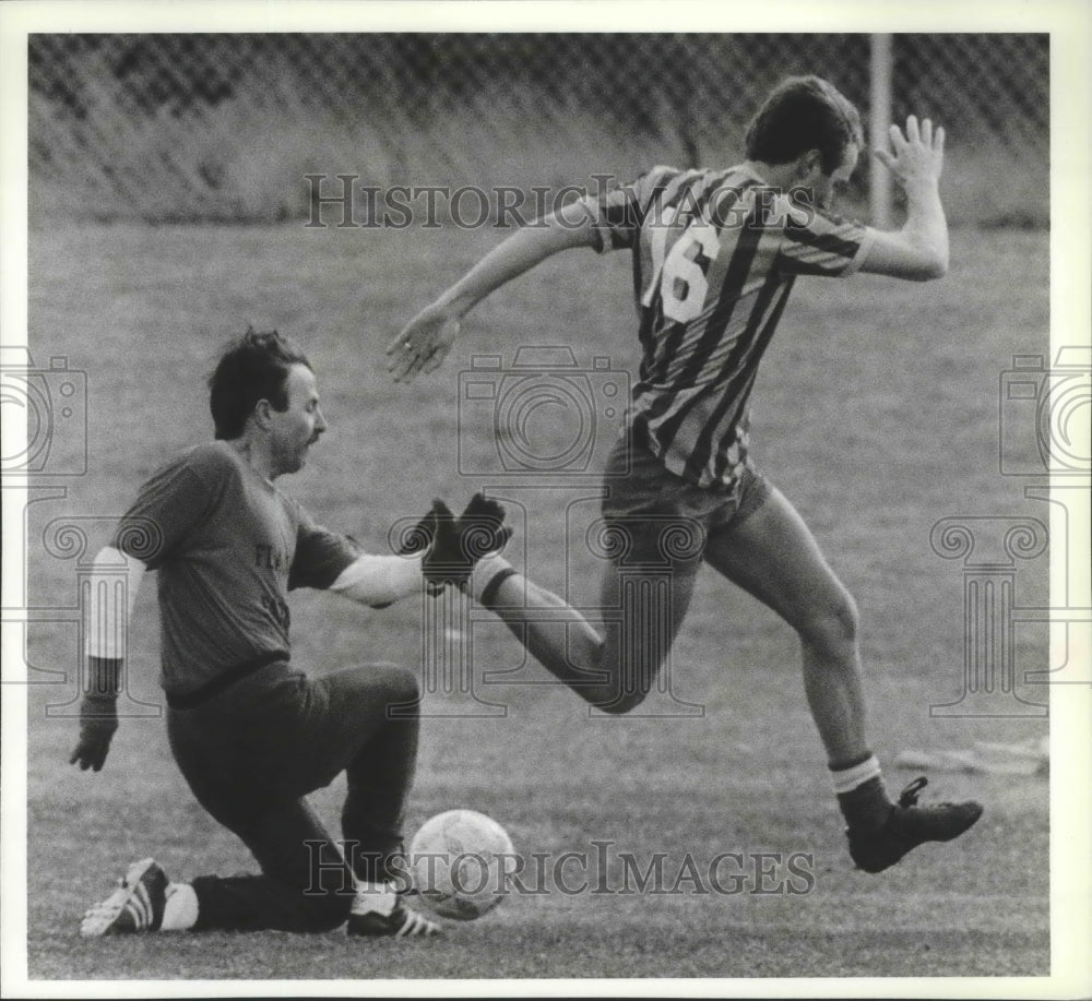 1989 Press Photo Spokane Adult Soccer League players in action- Historic Images