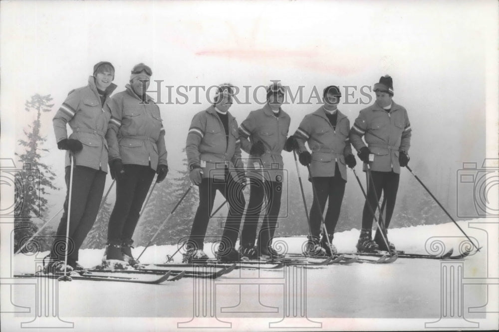 1971 Press Photo Ski instructor families: The Gilliams, Lehingers and Cranstons- Historic Images