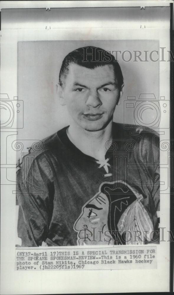 1960 Press Photo Hockey player Stan Mikita of Chicago Black Hawks- Historic Images