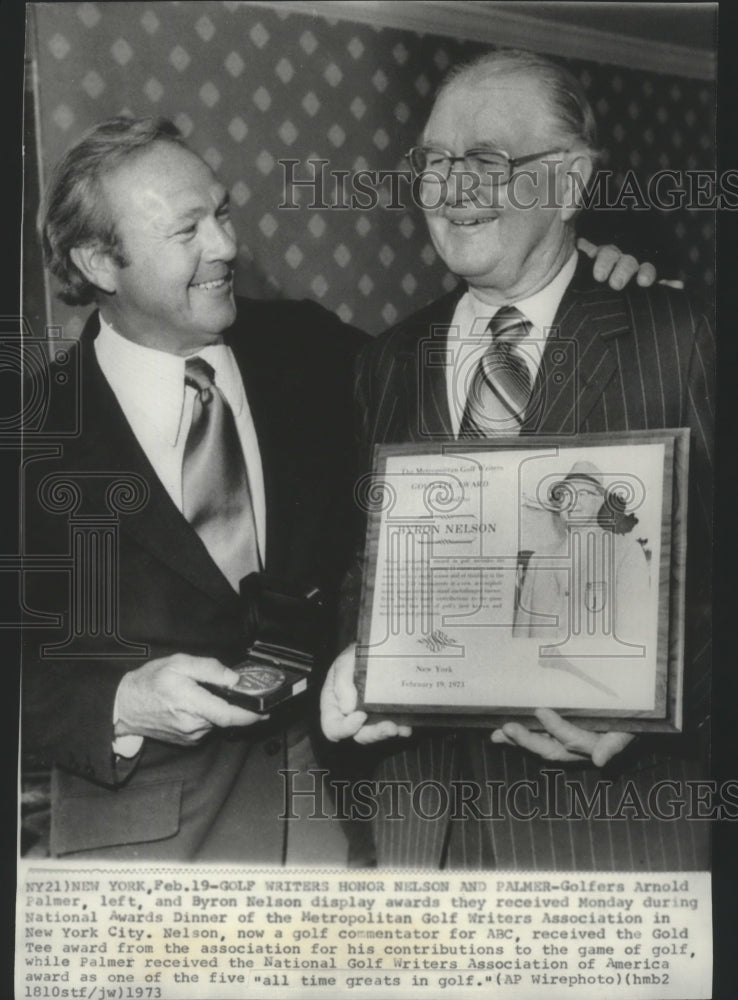 1973 Press Photo Golfers Arnold Palmer and Byron Nelson with golfing awardd- Historic Images