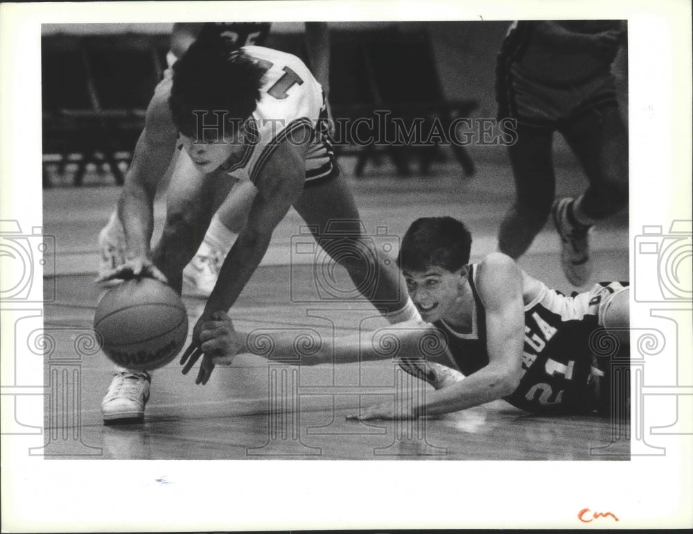 1988 Press Photo Lom Lee of North Central and Todd Doolittle of Gonzaga Prep- Historic Images