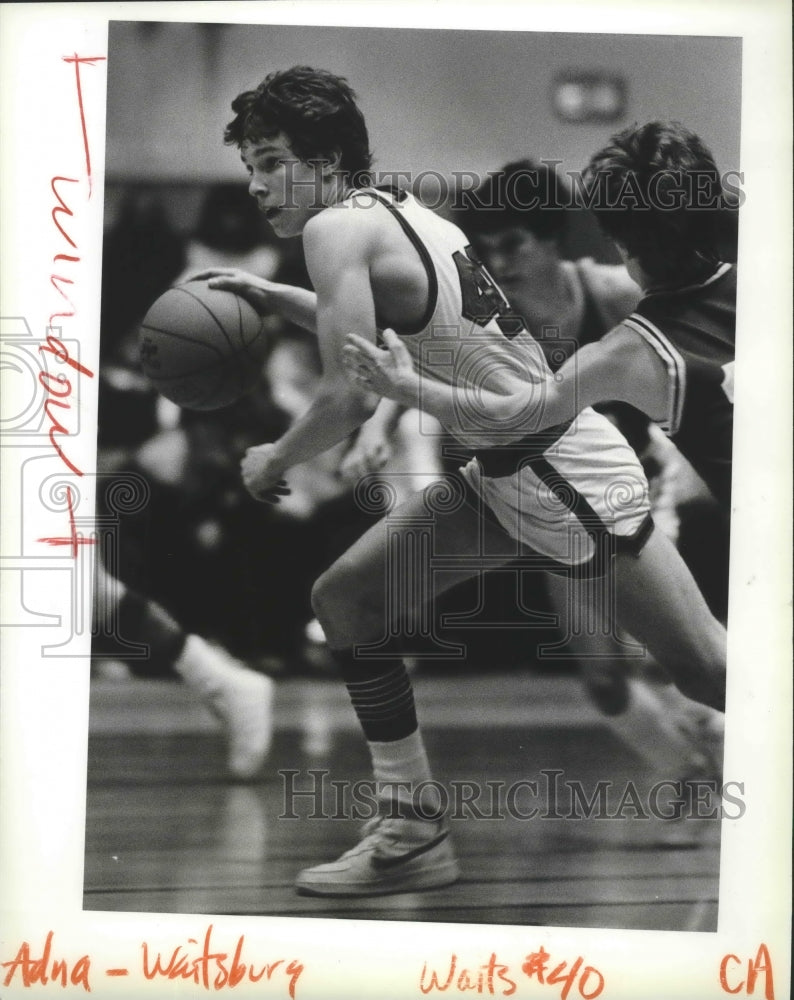 1984 Press Photo High School Basketball-Don Abbey of Waitsburg sprints away- Historic Images