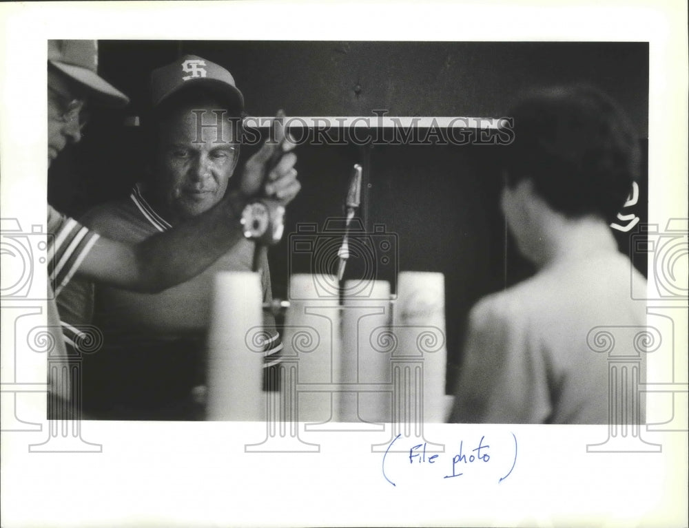 1987 Press Photo Many baseball clubs are restricting beer sales - sps20388- Historic Images