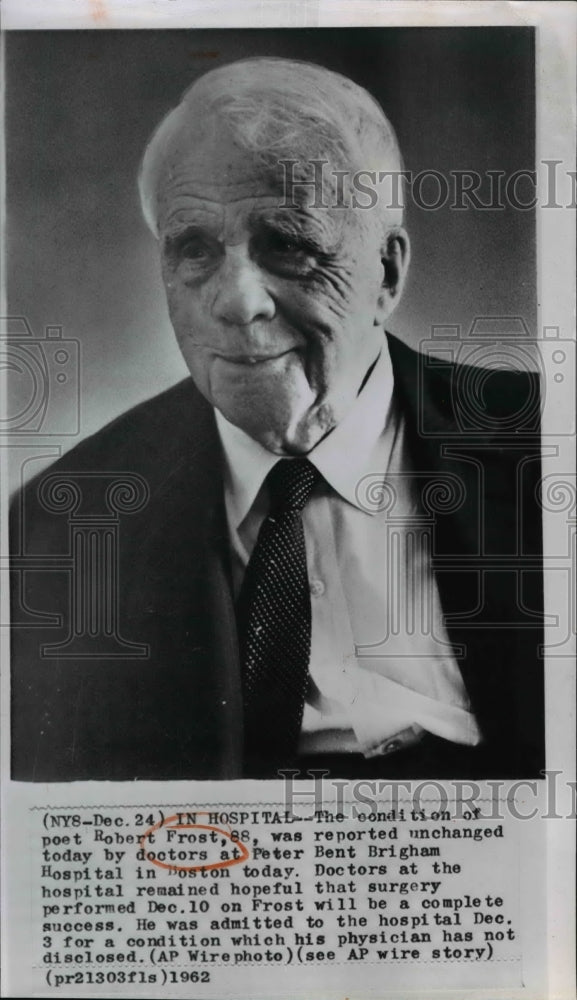 1962 Press Photo Poet Robert Frost in Boston hospital - spw02561- Historic Images