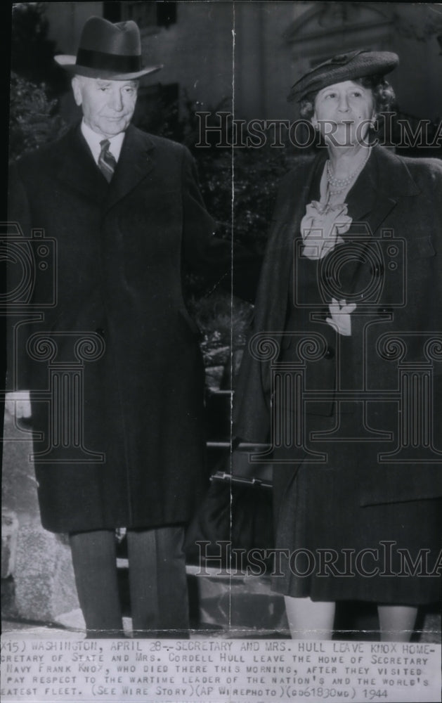 1944 Press Photo Secretary of State Cordell Hull with Mrs. Hull - spw03520- Historic Images