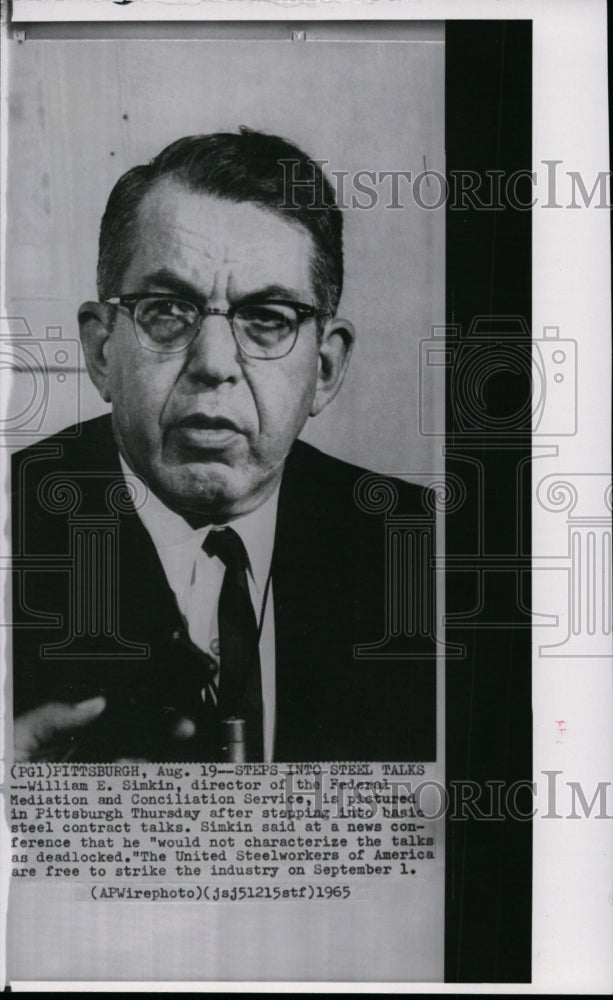 1965 Press Photo William Simkin after basic steel contract talks in Pittsburgh- Historic Images