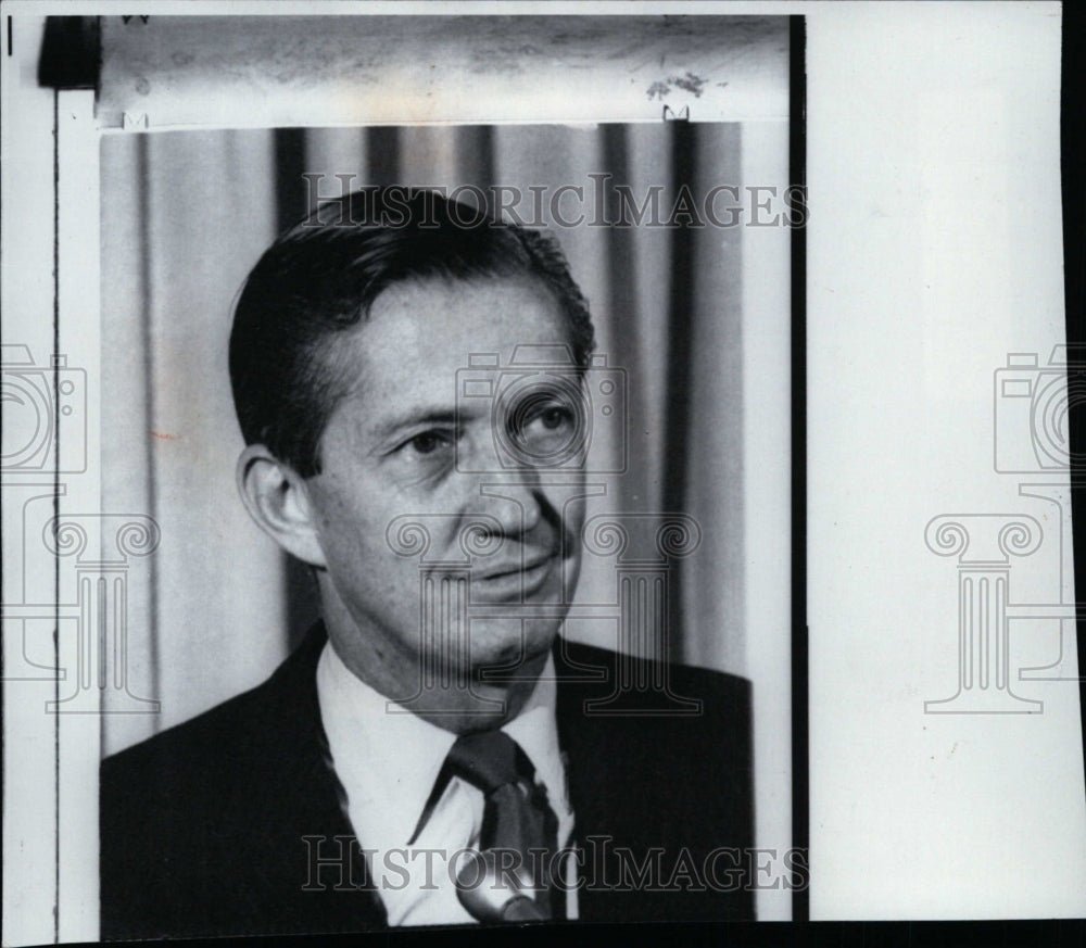 1966 Press Photo American Motors Corp. Executive Vice President Roy D. Chapin- Historic Images