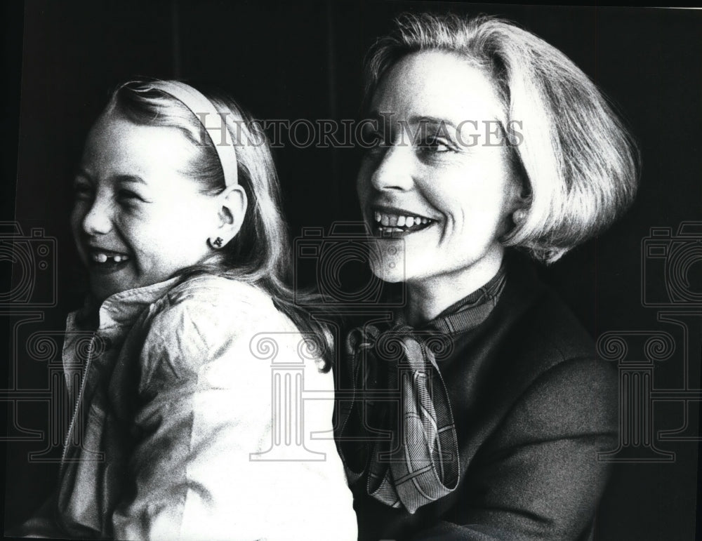 1984 Press Photo Republican candidate Elise du Pont &amp; Michelle Reeder- Historic Images