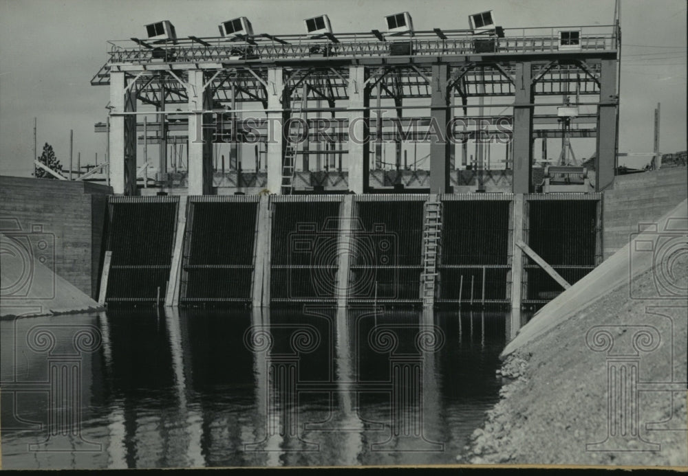 1936 Press Photo Flood Gates in Spokane&#39;s new electric power dam, Washington- Historic Images