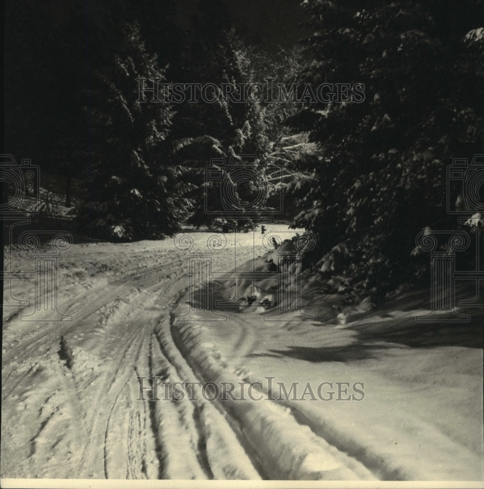 1937 Press Photo Winter Scene - Snow covered landscape - spx18336- Historic Images