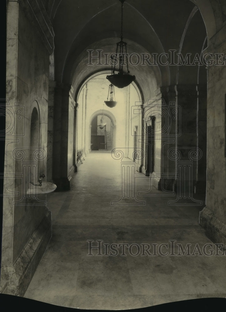 1928 Press Photo The marble halls surrounding the rotunda at the state capital- Historic Images