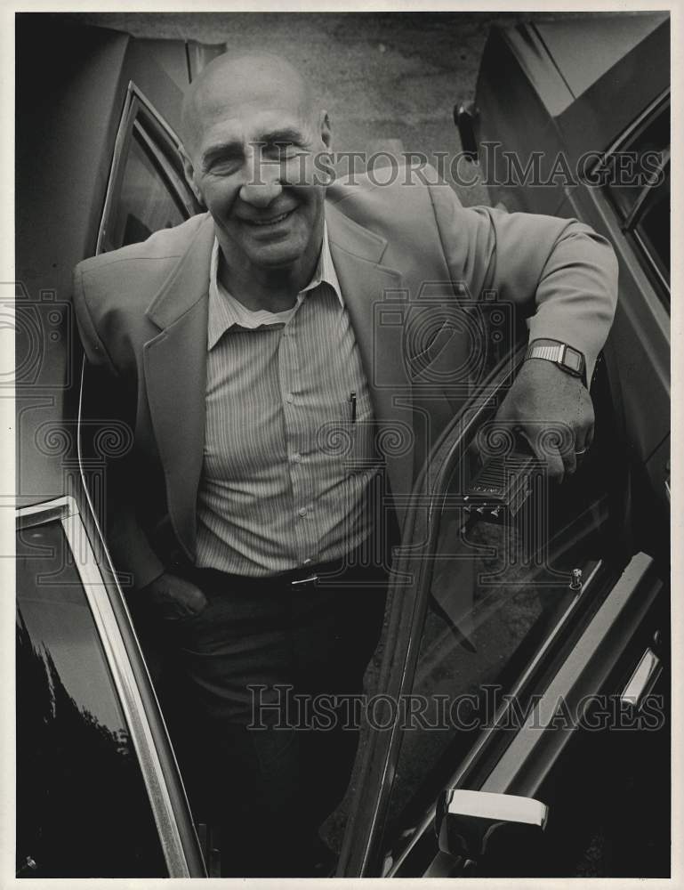 1986 Press Photo Detective Sergeant Leo Arnone of the Enfield Police Department- Historic Images