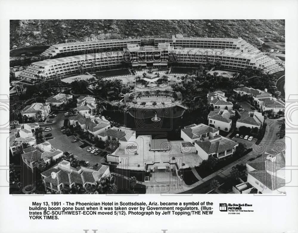 1991 Press Photo A view of The Phoenician Hotel in Scottsdale, Arizona- Historic Images