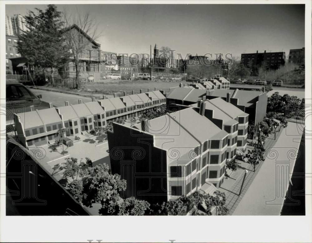 1988 Press Photo Model of South Commons condo project in Springfield, MA- Historic Images