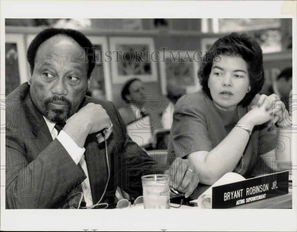 1989 Press Photo Bryant Robinson &amp; Mayor Mary Hurley, Springfield, Massachusetts- Historic Images