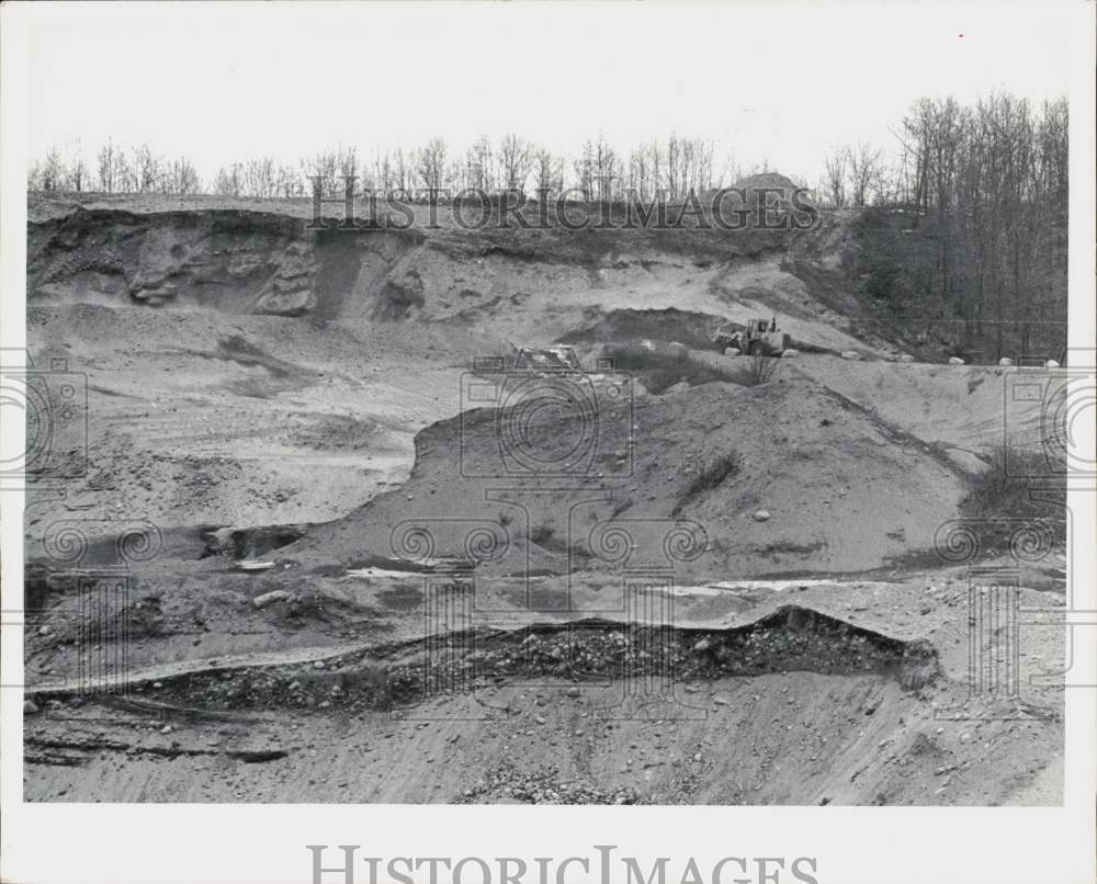 1981 Press Photo Palmer gravel pits - sra23006- Historic Images