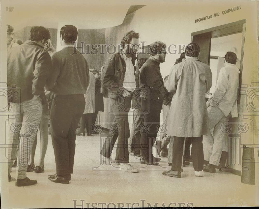 1970 Press Photo Information and Complaints Line, Springfield Colleges&#39; Protest- Historic Images