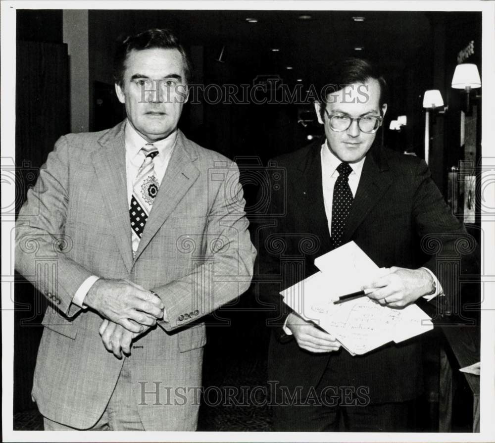 1981 Press Photo Gov. King and Energy Secretary Joe Fitzpatrick, Massachusetts- Historic Images