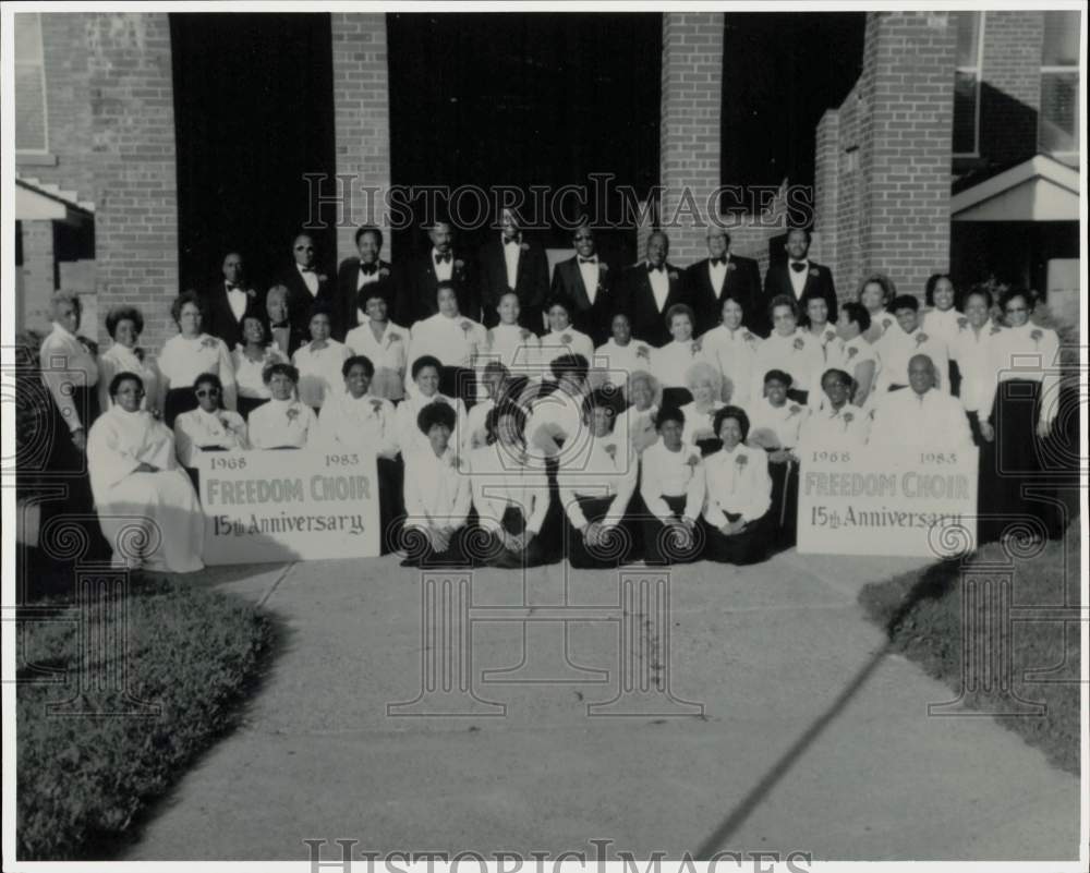 1983 Press Photo Freedom Choir pose for 15th Anniversary Portrait - sra30234- Historic Images