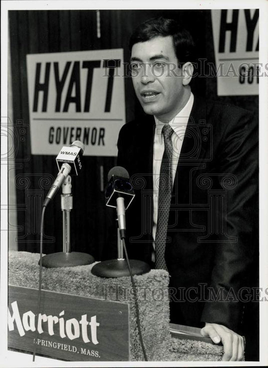 1986 Press Photo Greg Hyatt, Massachusetts Governor Candidate in Springfield- Historic Images