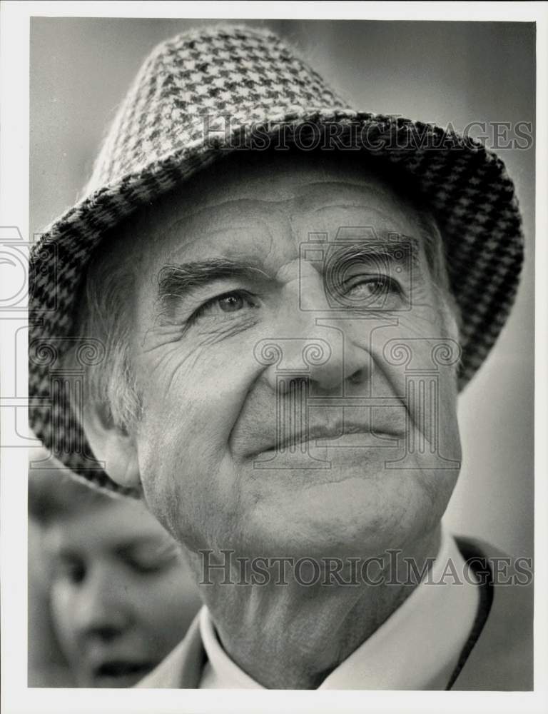 1984 Press Photo Senator George McGovern in Springfield, Massachusetts- Historic Images