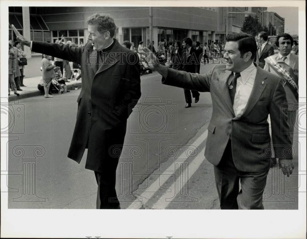 1983 Press Photo Bishop Maguire &amp; Mayor Dimauro, Springfield Columbus Day Parade- Historic Images