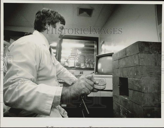 Press Photo Dr. Charles W Quinlan, Vice President of Operations, KSE, Inc.- Historic Images