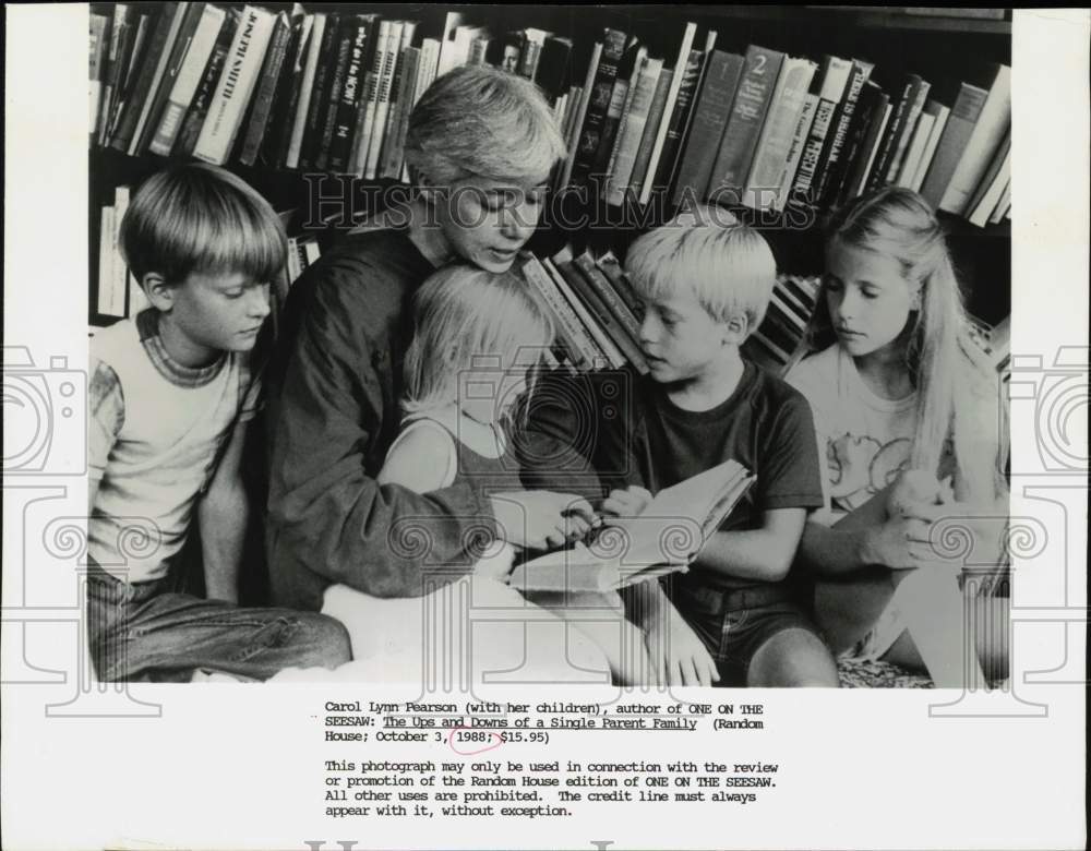 1988 Press Photo Author Carol Lynn Pearson with Her Children - srp02931