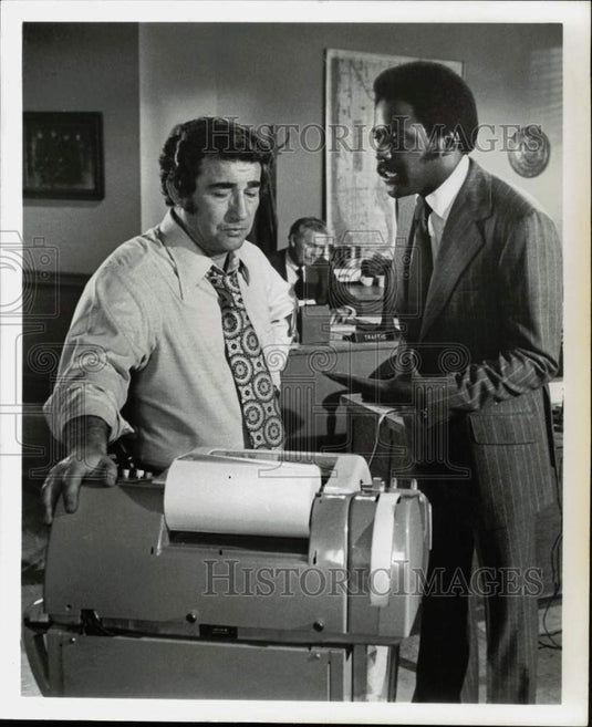 1973 Press Photo Richard Roundtree & Ed Barth on "Shaft" TV Series - srp03742- Historic Images