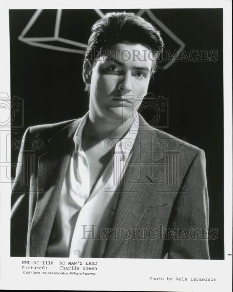 1987 Press Photo Charlie Sheen in a scene from "No Man's Land." - srp04302