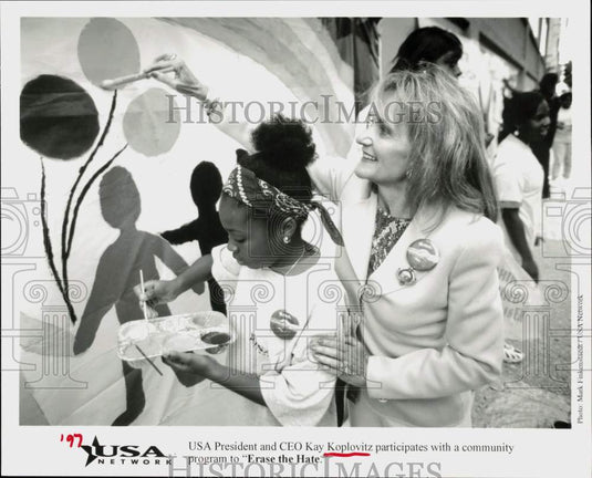 Press Photo USA President and CEO Kay Koplovitz Participates in "Erase the Hate"- Historic Images