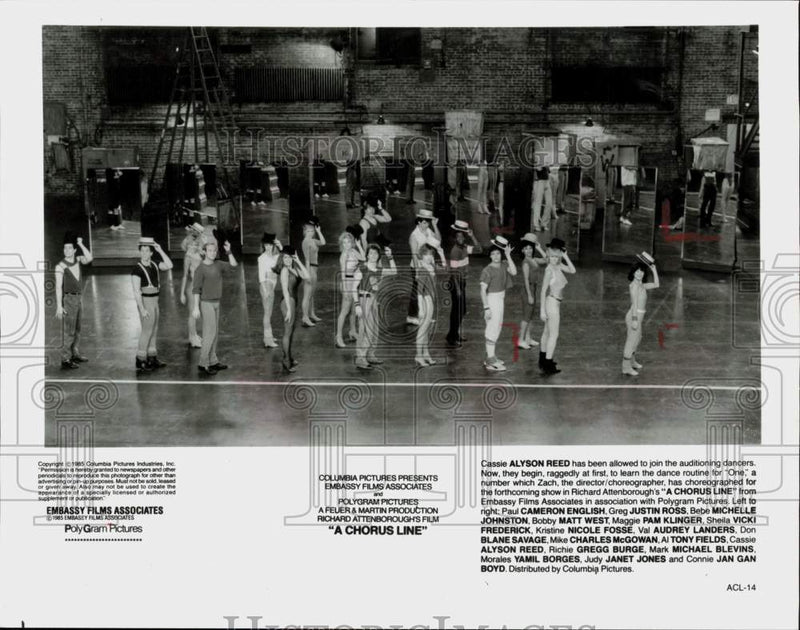 Load image into Gallery viewer, 1985 Press Photo "A Chorus Line" Movie Scene - srp16106
