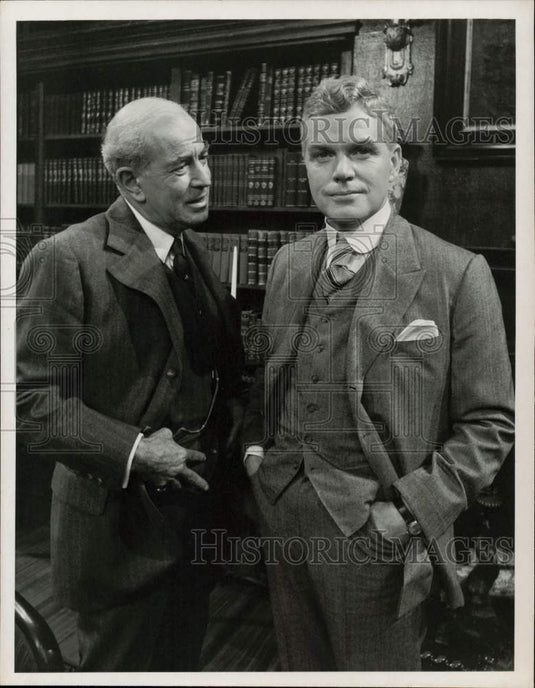 Press Photo Stephen Elliott & Brian Davies on "Beacon Hill" - srp18550