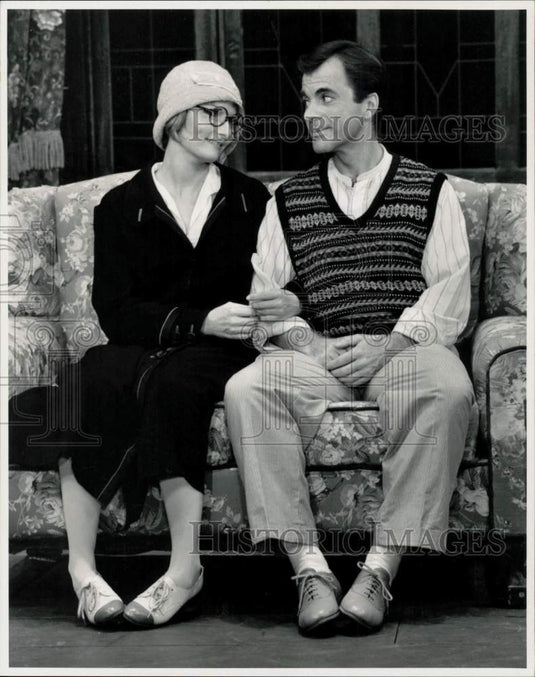1988 Press Photo Beth Austin and Charles Repole in "Mr. Cinders" Play- Historic Images