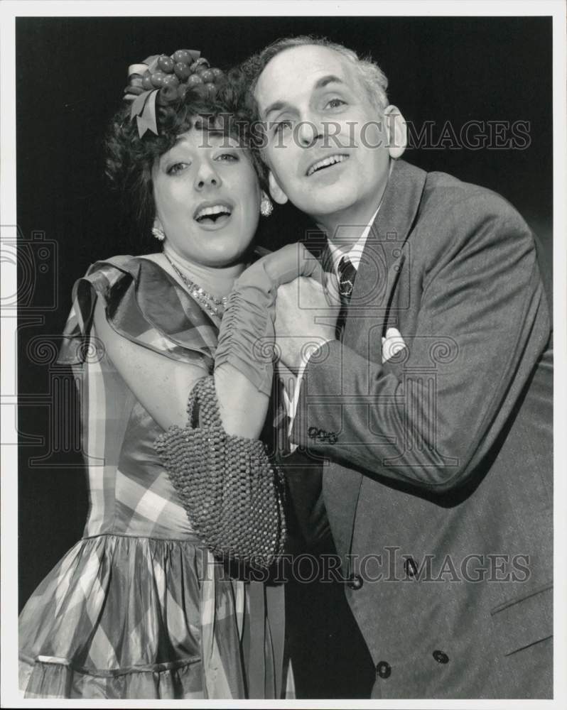 1993 Press Photo Joanne Baum, Gordon Stanley in &quot;On the Town&quot; Play - srp23195- Historic Images