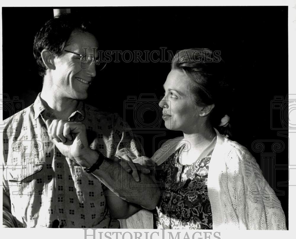 1990 Press Photo Robert Westenberg and Carolee Carmello in &quot;She Loves Me&quot; Play- Historic Images