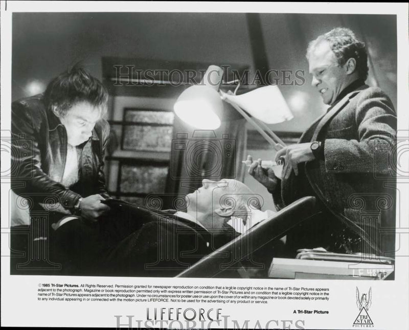 Load image into Gallery viewer, 1985 Press Photo Steve Railsback, Peter Firth &amp; Patrick Stewart in "Lifeforce."
