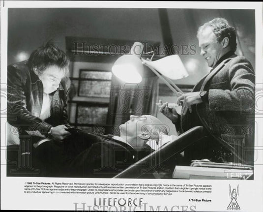 1985 Press Photo Steve Railsback, Peter Firth & Patrick Stewart in "Lifeforce."