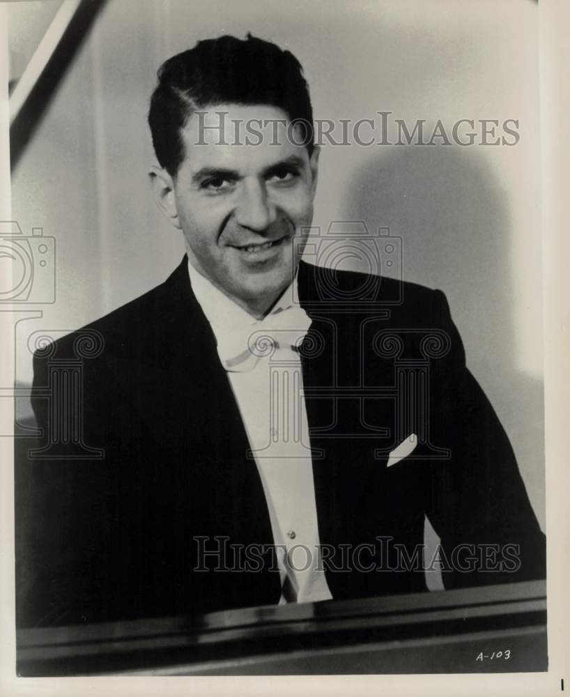 1970 Press Photo Claude Frank, Pianist - srp30606- Historic Images