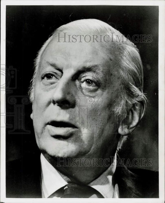 Press Photo Alistair Cooke, Host/Creator/Writer of "America" TV Series- Historic Images