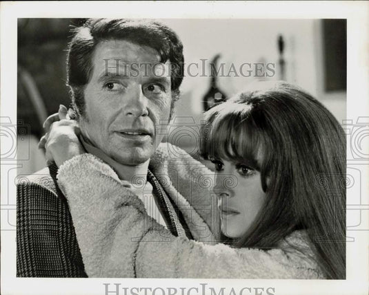 Press Photo Robert Horton & Jill St. John in "The Spy Killer" - srp34577
