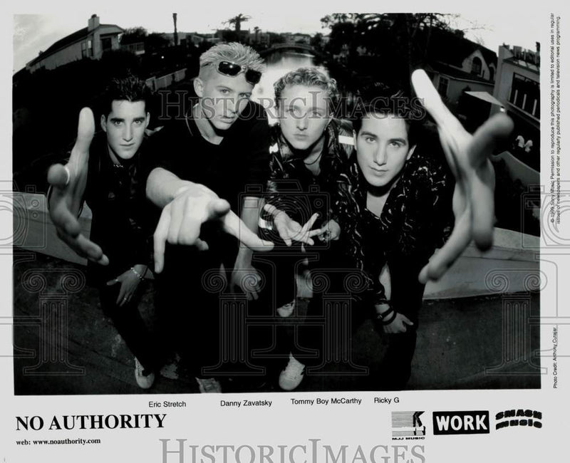 Load image into Gallery viewer, 1999 Press Photo No Authority, Music Group - srp37112
