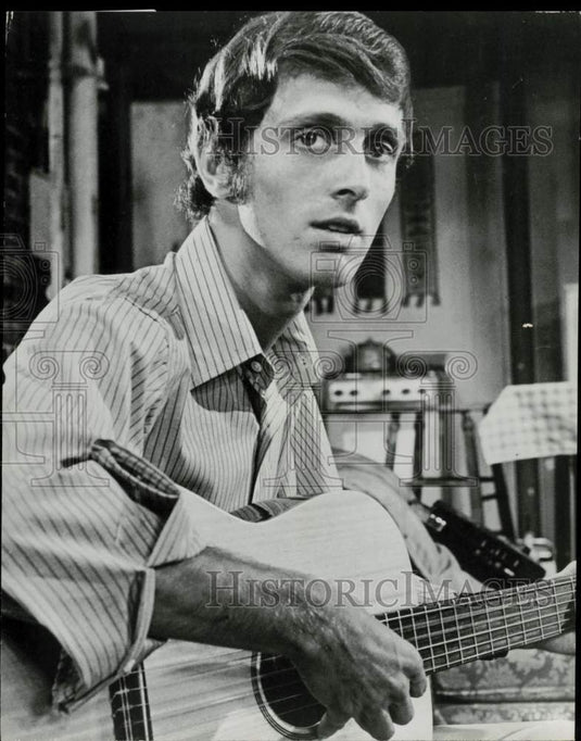 Press Photo Actor Kipp Osborne in "Butterflies Are Free" Play - srp38074- Historic Images