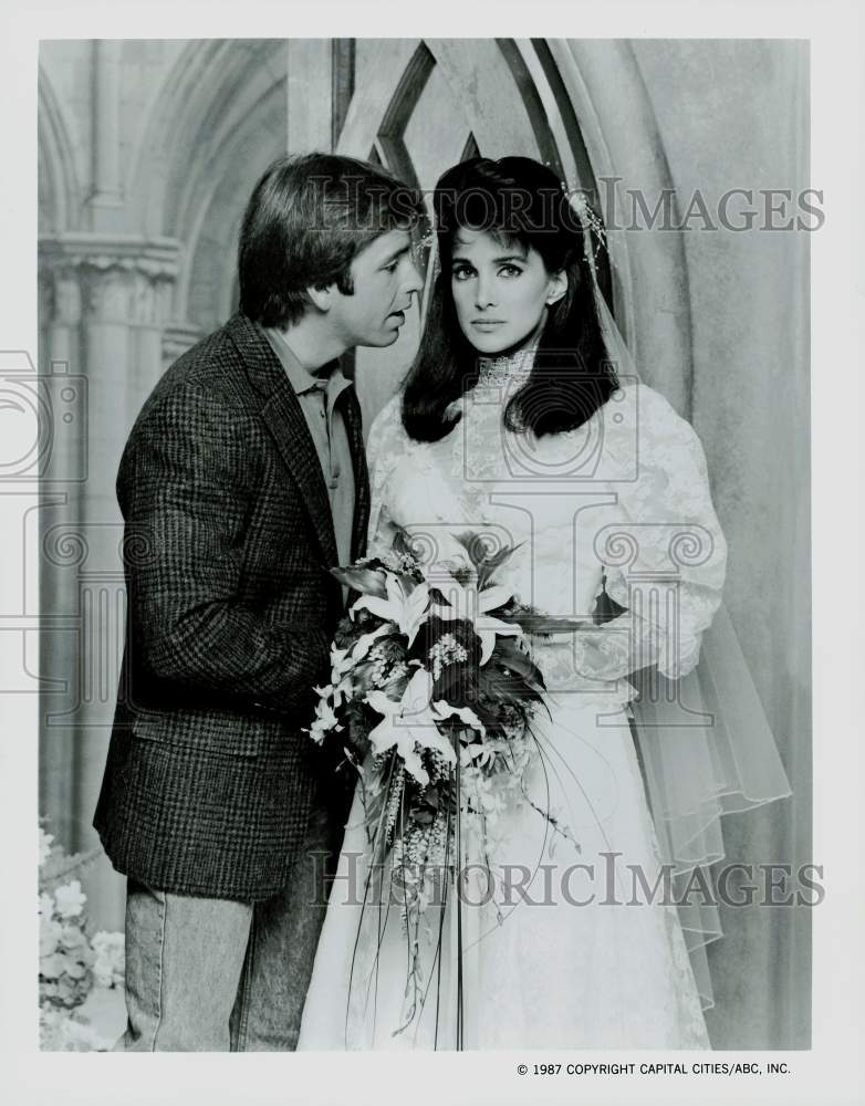 1987 Press Photo Actors John Ritter and Connie Sellecca in &quot;The Last Fling&quot;- Historic Images