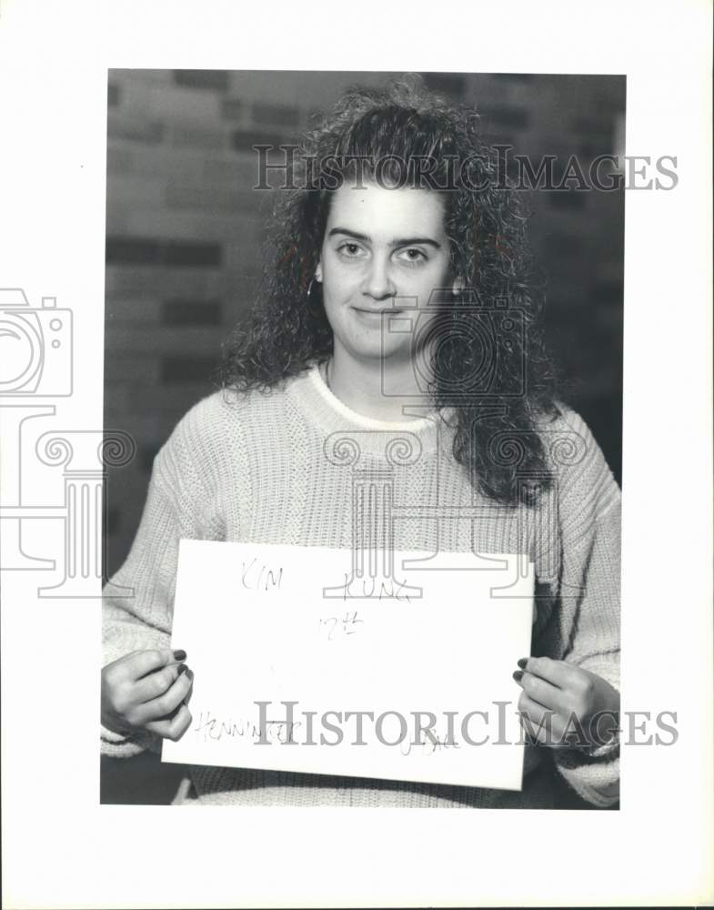 1989 Press Photo Kim Kung, Henninger High School Volleyball Player - sya07807- Historic Images