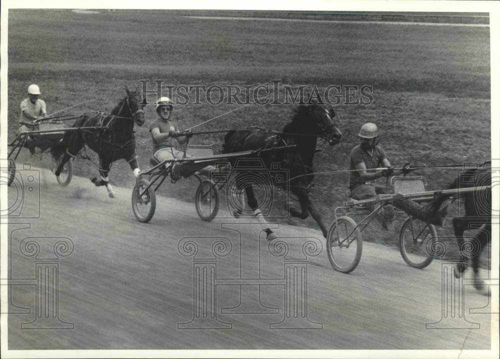 Press Photo Jockey Frank Wynns at Horse and Buggy Race - sya08565- Historic Images