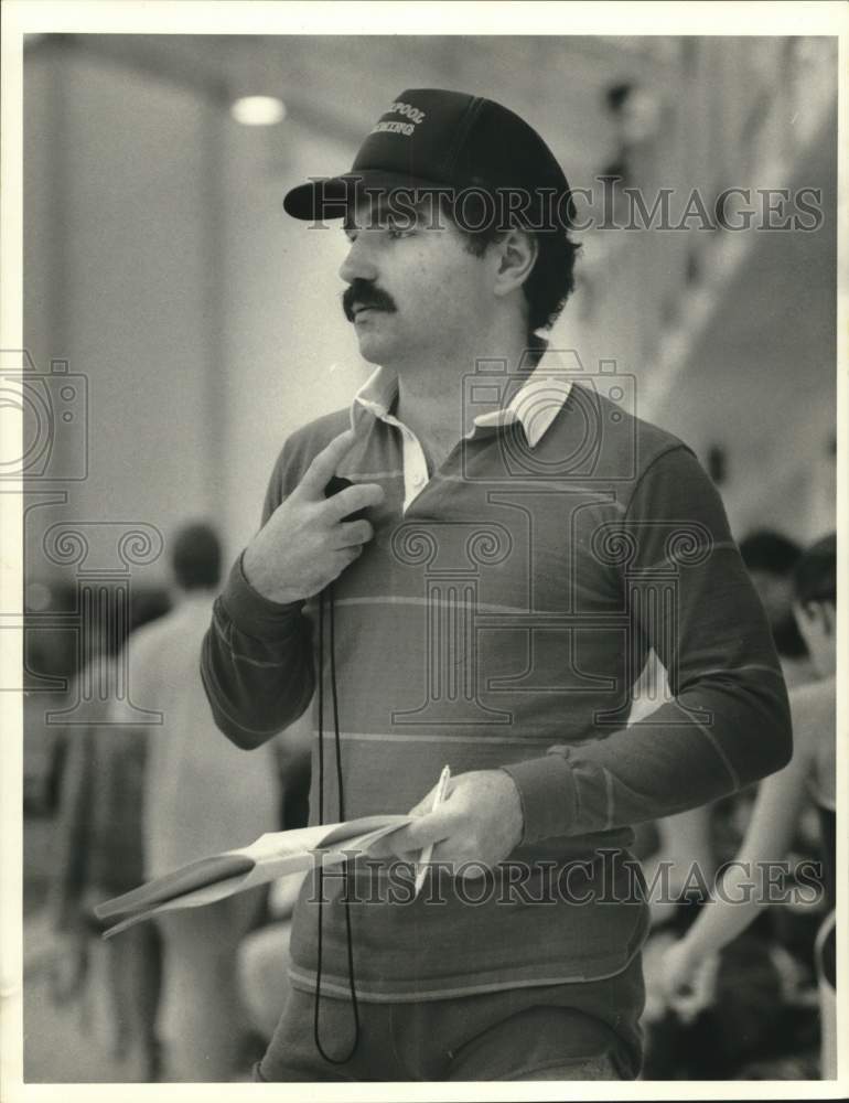 1985 Press Photo Frank Woodward, Liverpool Swimming Coach - sya08977- Historic Images