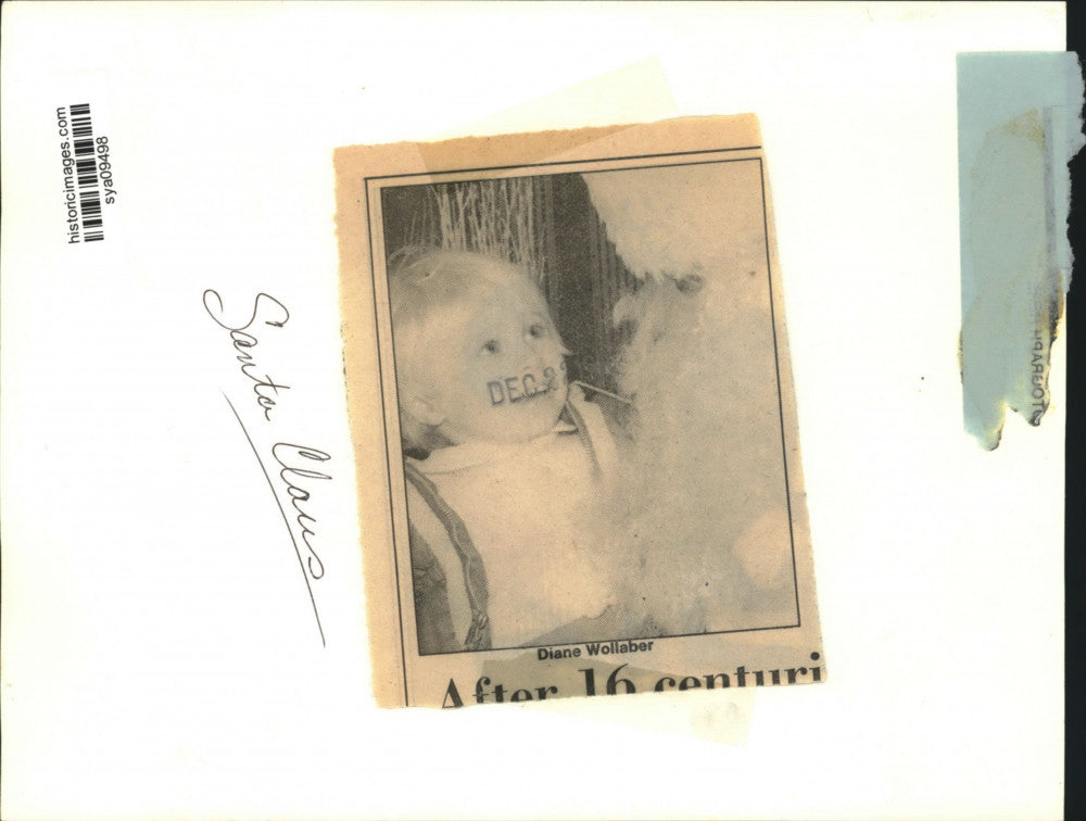 Press Photo Diane Wollaber Visits Santa Claus at Christmas - sya09498