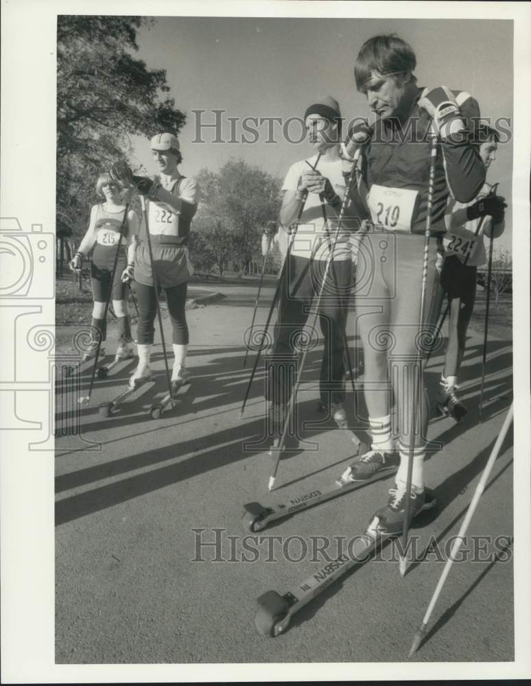 1985 Press Photo Knut Hauge at Onondaga Lake Park Roller Ski Rally Event- Historic Images